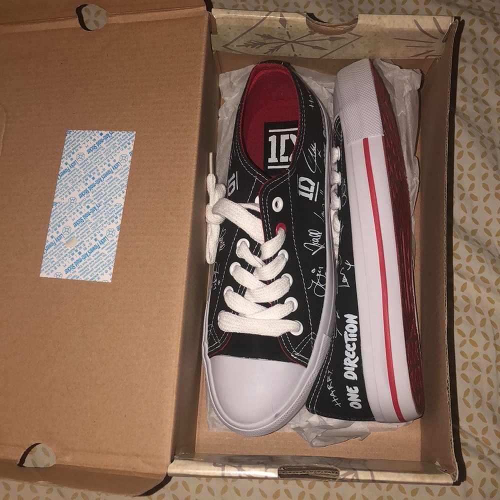 One Direction Tennis Shoes